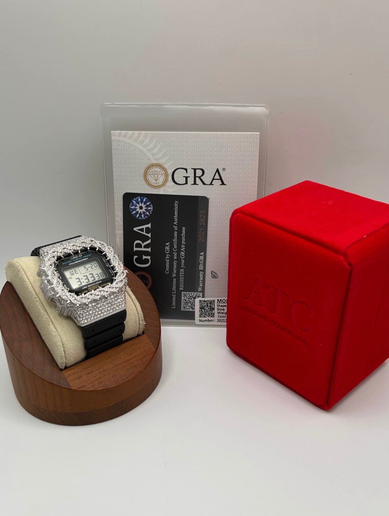 VVS1 Moissanite Iced Out G-Shock DW-5600