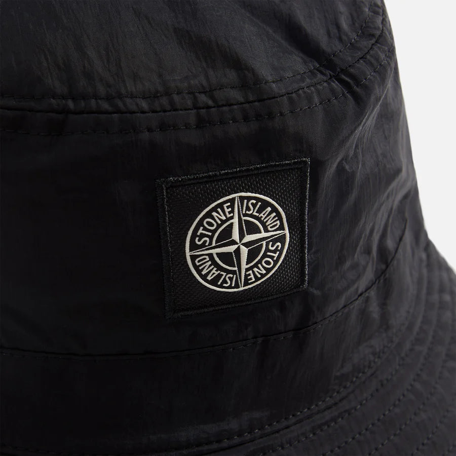 Stone Island
Nylon Metal Bucket Hat